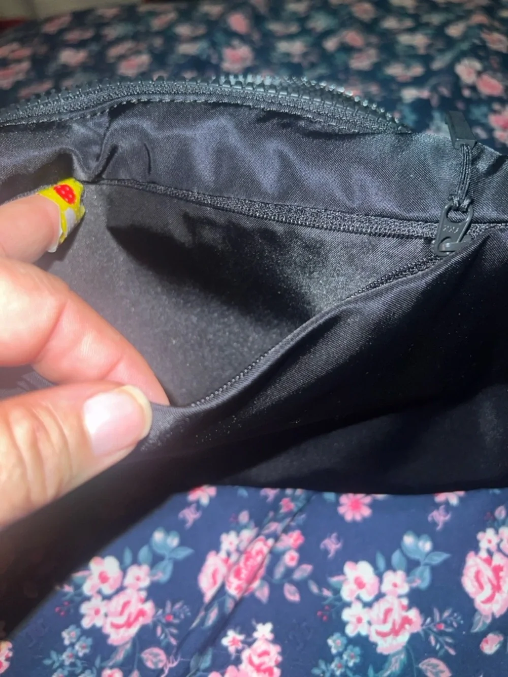 Lululemon everywhere belt bag - Picture 6 of 10